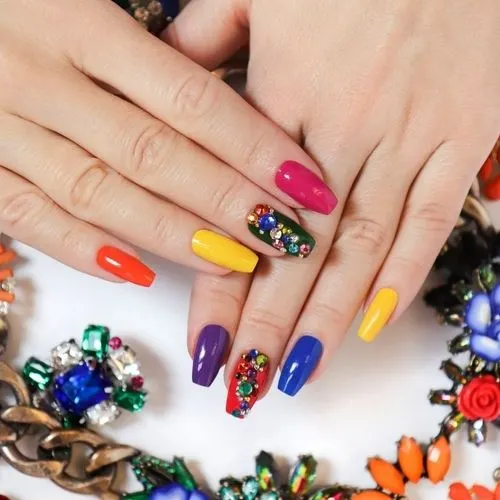 French Chrome nail art